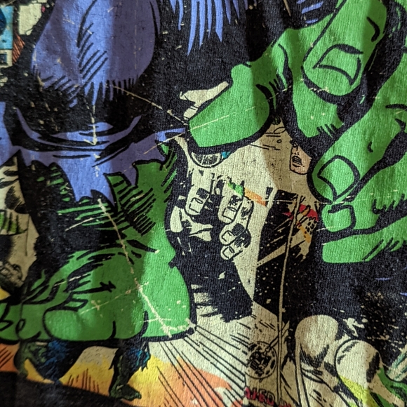 Marvel Comics The Hulk T-shirt - Picture 4 of 9